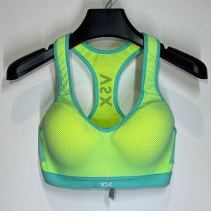 Victoria’s Secret VSX Sport sports bra, 32C
